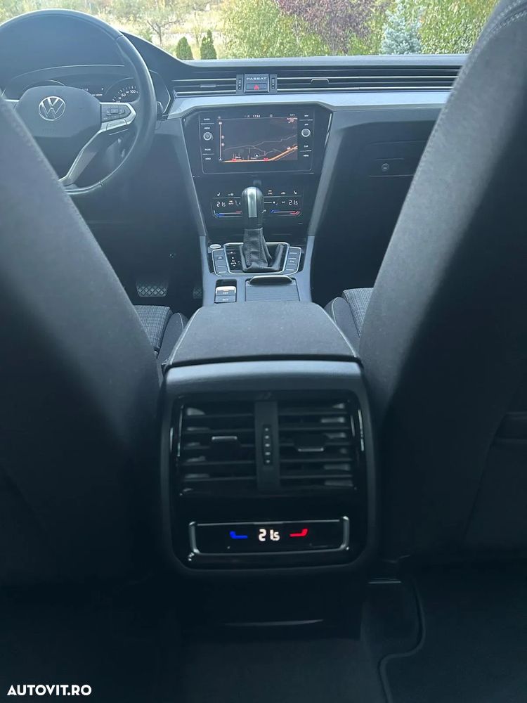 Volkswagen Passat Variant 2.0 TDI DSG Comfortline - 9