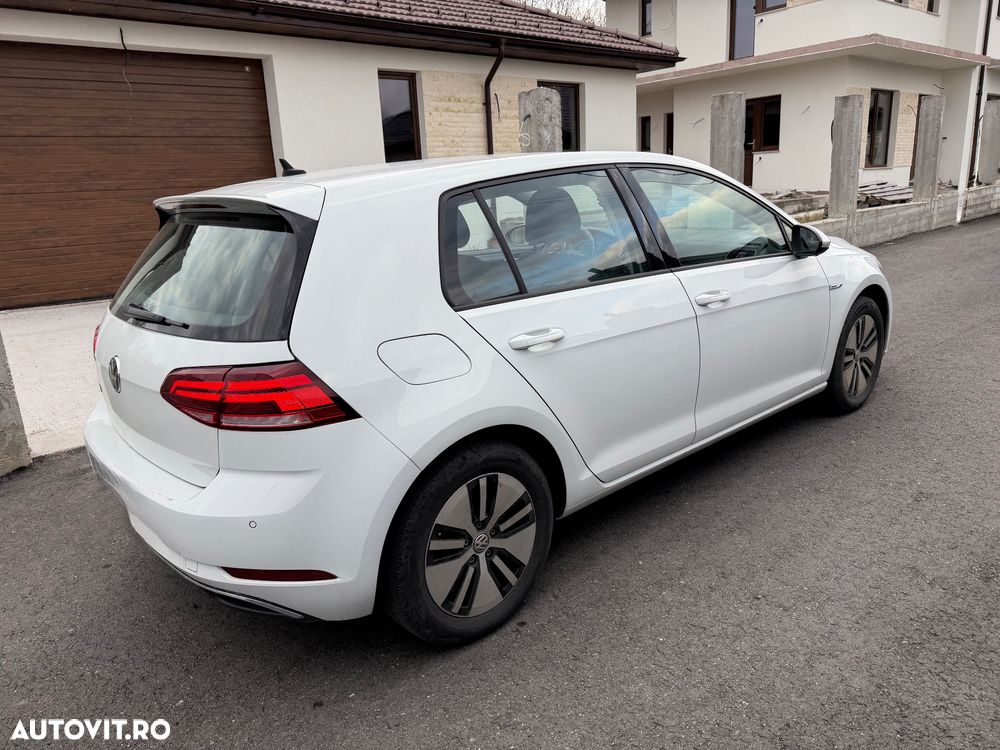 Volkswagen e-Golf - 7