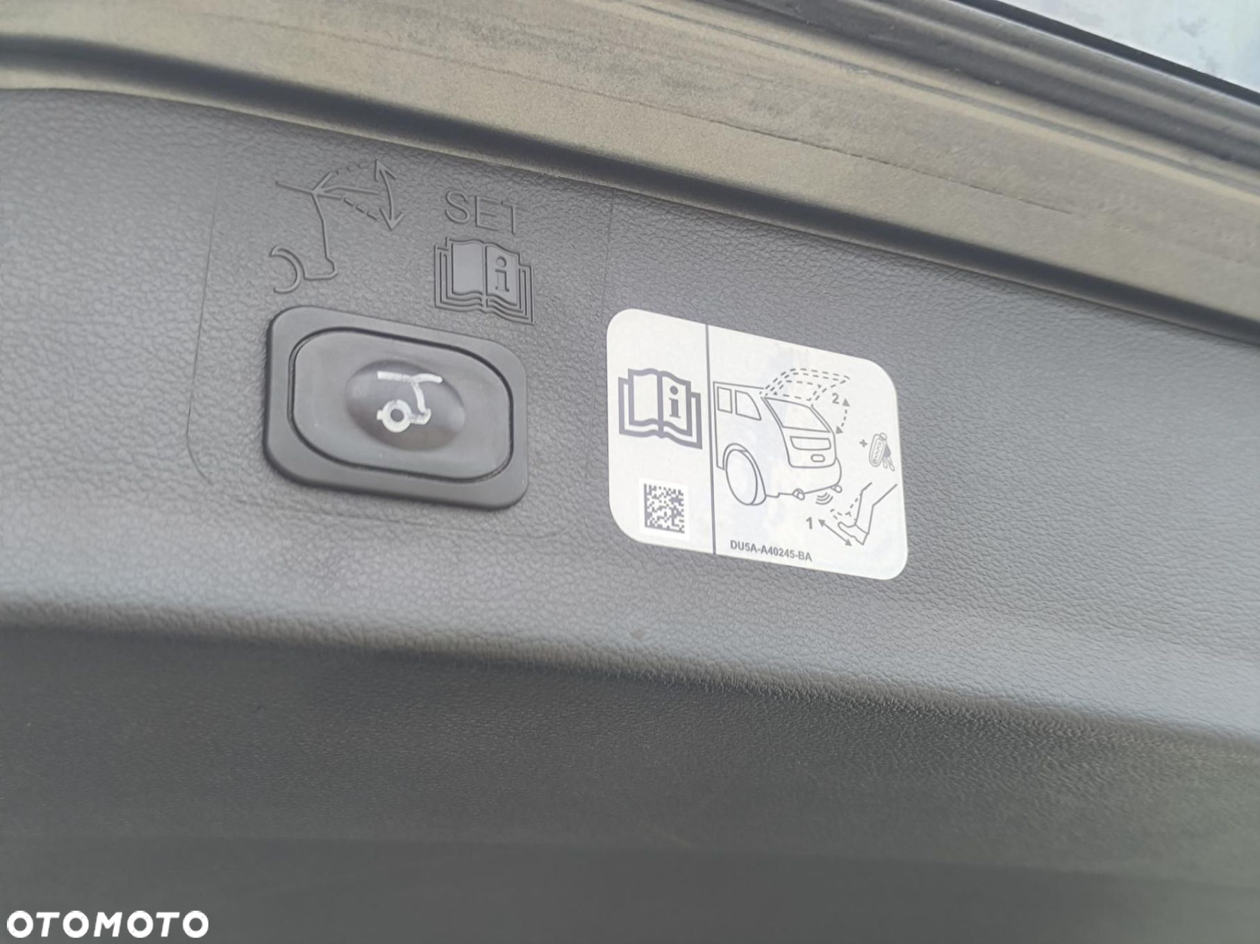 Ford Kuga - 29