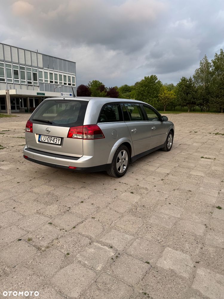 Opel Vectra 1.9 CDTI - 2