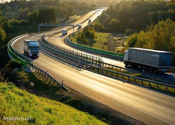 Estaleiro com 2 ha Armazém 320m2 , Auto Estrada A1 Cartaxo - Grande imagem: 2/16