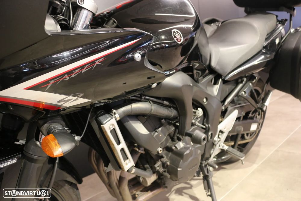 Yamaha Fazer - 8