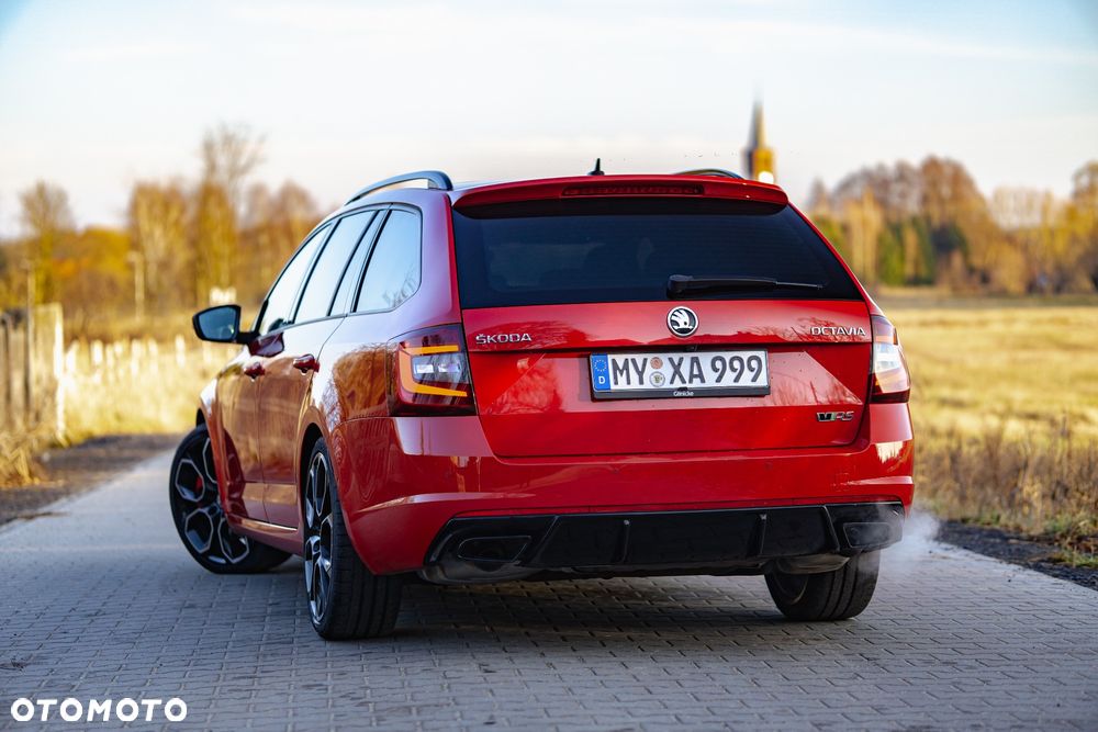 Skoda Octavia 2.0 TSI RS - 14