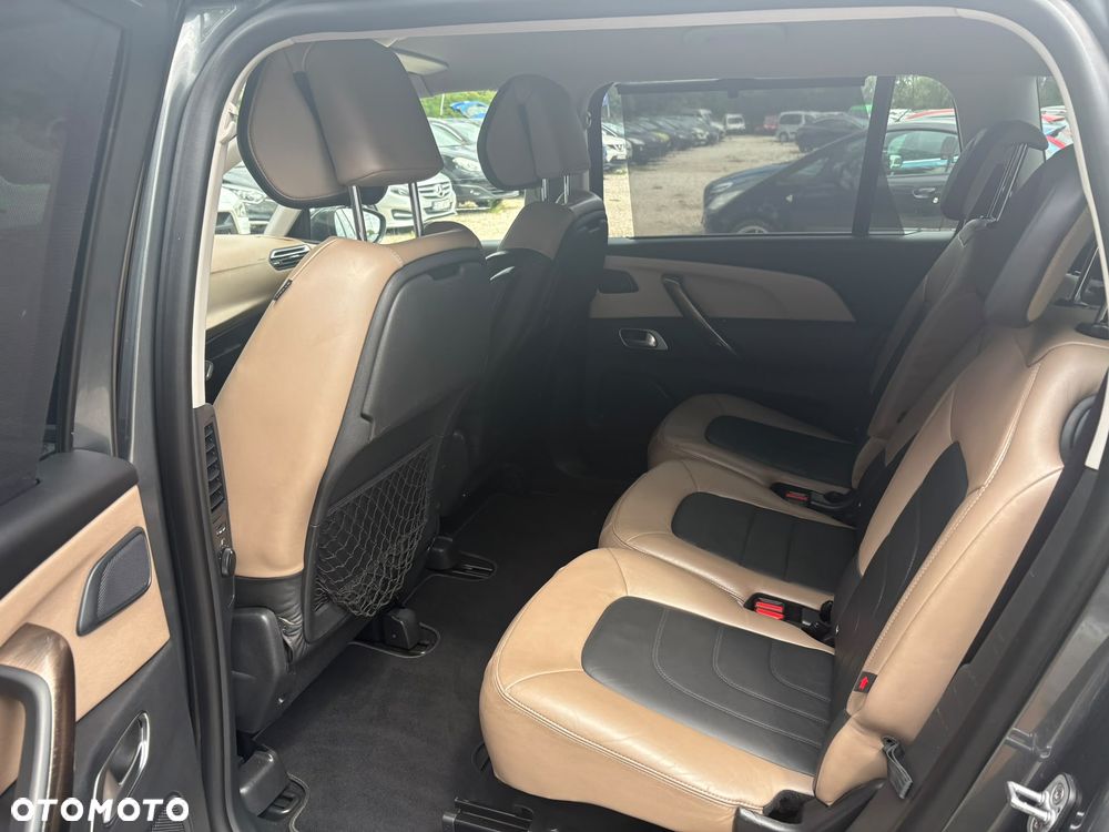 Citroën C4 Grand Picasso e-HDi 115 Attraction - 17