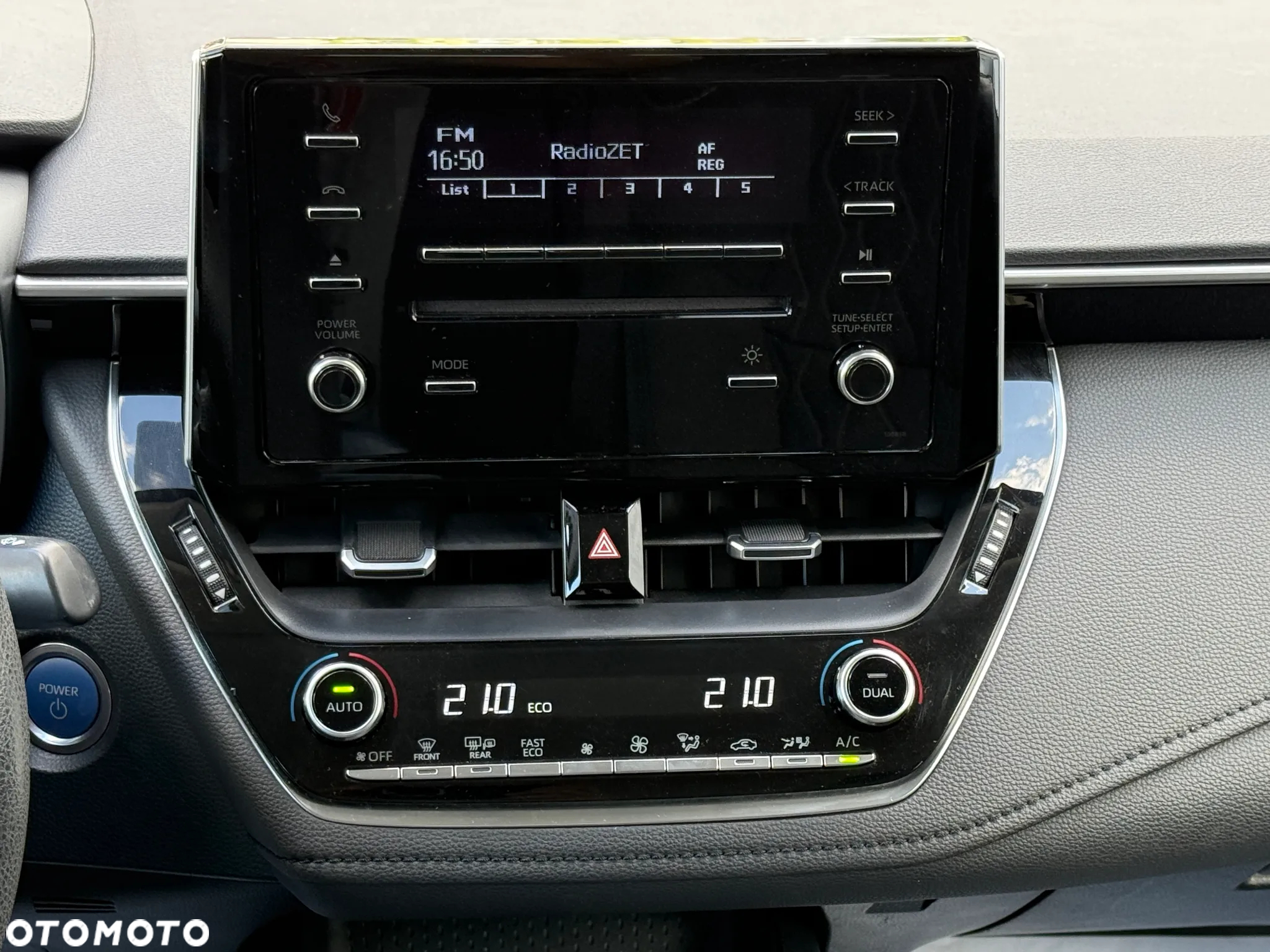 Toyota Corolla 1.8 Hybrid Active - 4