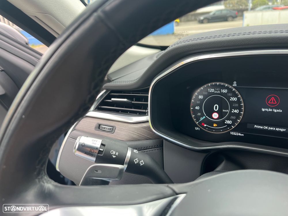 Jaguar F-Pace 2.0 P400e AWD - 34