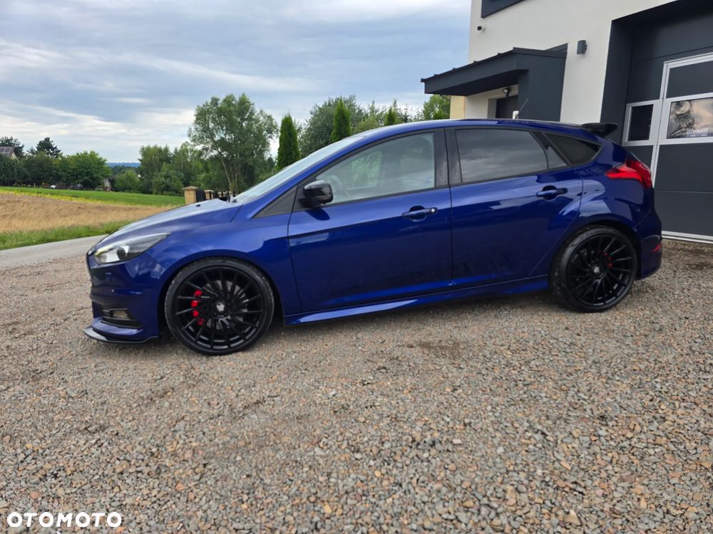Ford Focus 2.0 EcoBoost ST mit Leder-Exclusiv-Paket - 3