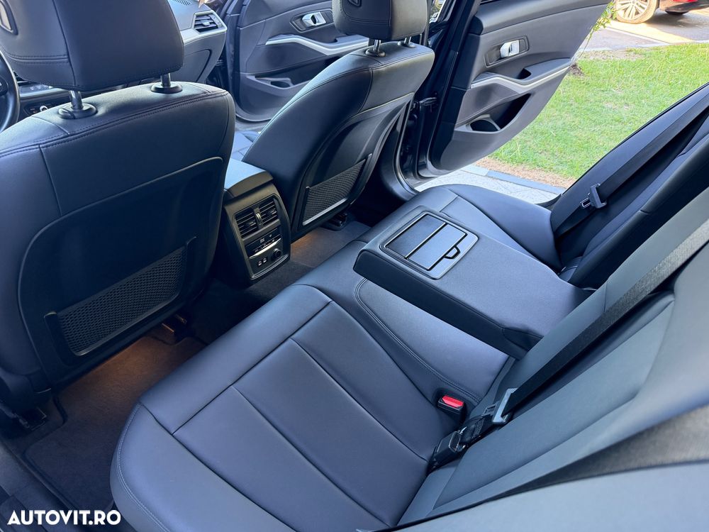 BMW Seria 3 320d xDrive Aut. - 7