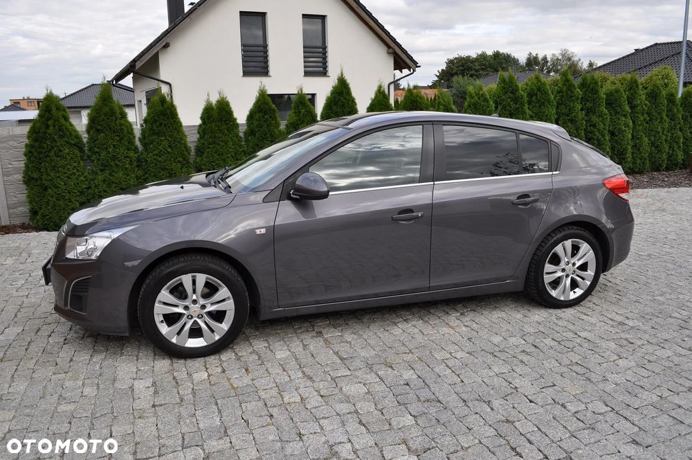 Chevrolet Cruze - 1