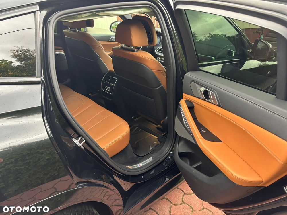 BMW X6 xDrive40i mHEV - 13