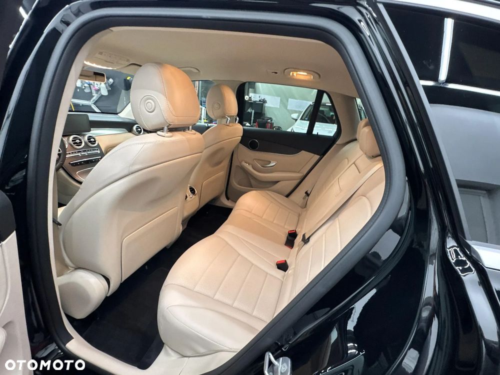 Mercedes-Benz GLC 200 d 4-Matic - 28
