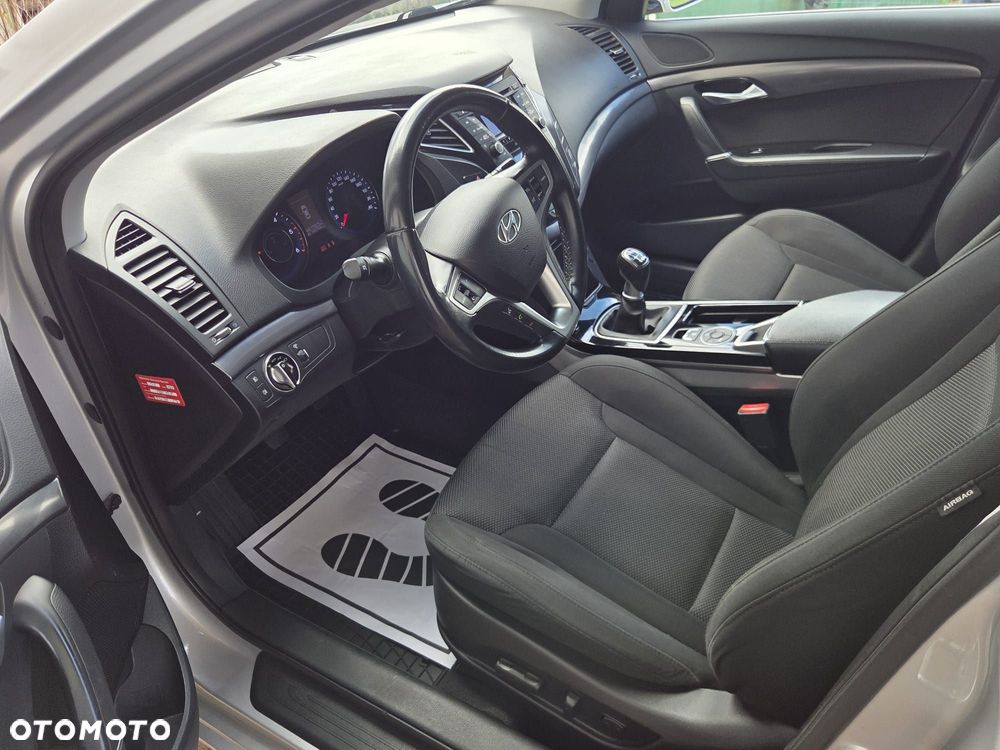 Hyundai i40 i40cw 1.7 CRDi 5 Star Edition - 17