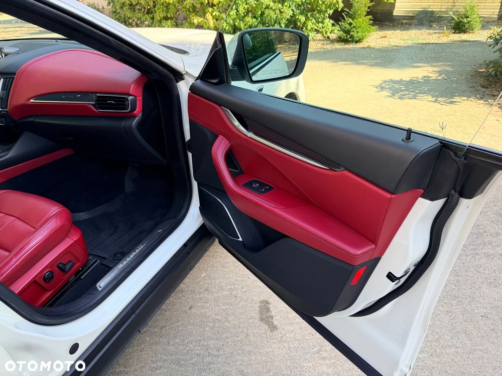 Maserati Levante S Q4 - 18