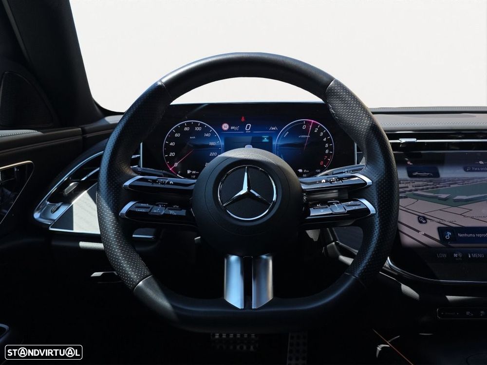 Mercedes-Benz E 300 — fotografia 11
