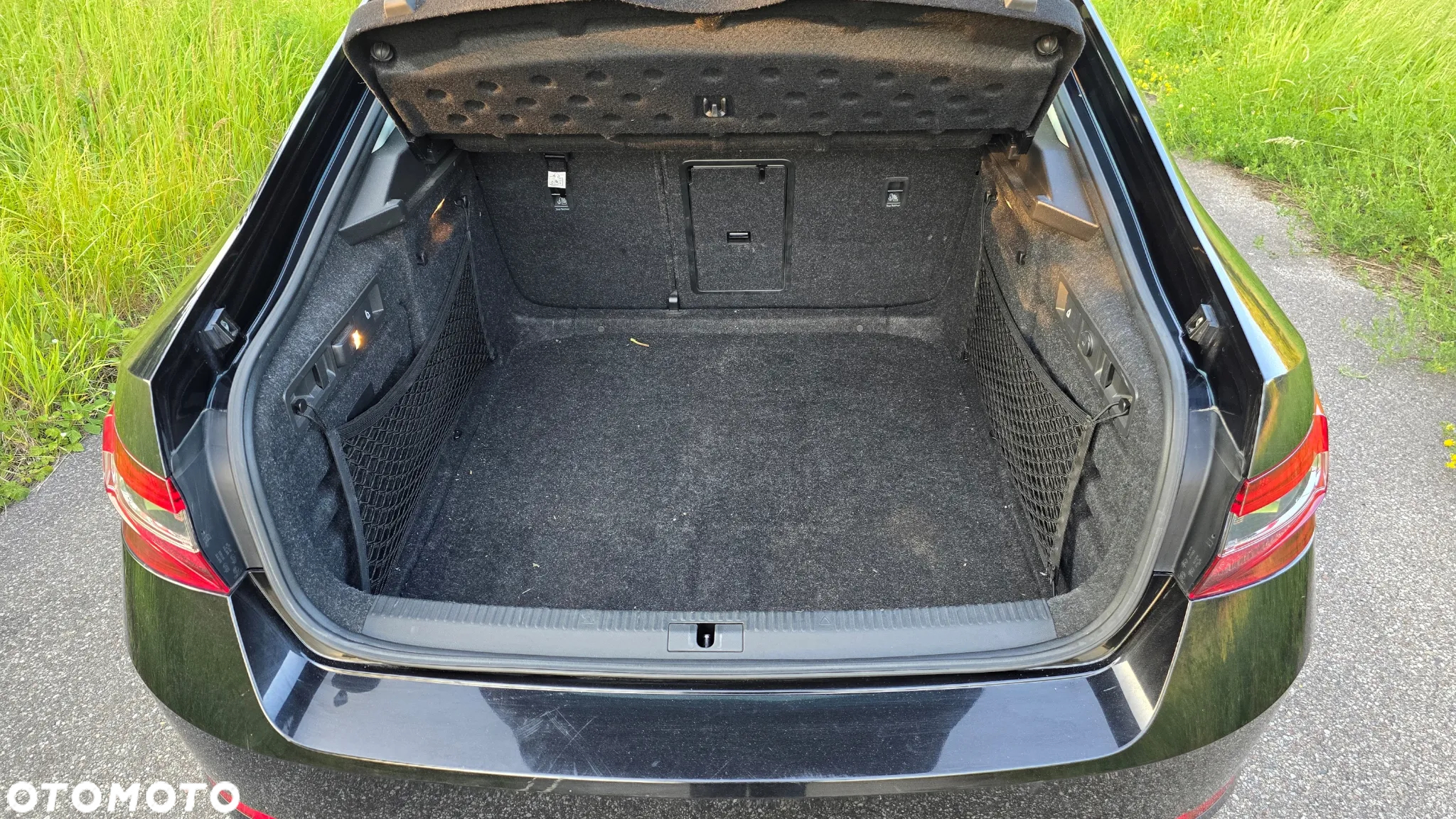 Skoda Superb 2.0 TDI L&K DSG - 12