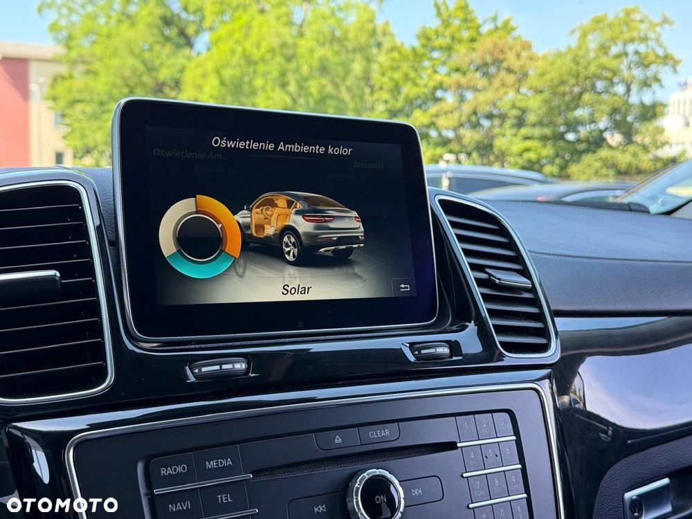 Mercedes-Benz GLE 350 d 4-Matic - 37