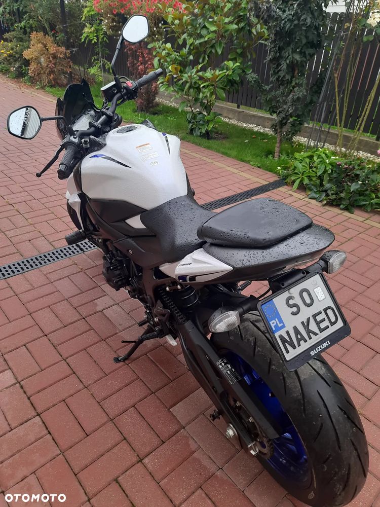 Suzuki GSX - 4