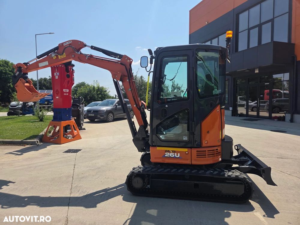 Hitachi ZX26U-6, 2,7tone, 2025, 995h, CUPLA RAPIDA HIDRAULICA+3 CUPE NOI, inst picon pe brate, senile cauciuc 90% ok, latime 1,5m, adancime sapare 3m, ridica 1,7tone, posibilitate leasing 4 ani, CA NOU-PROMOTIE 31.900 EUR+Tva - 12