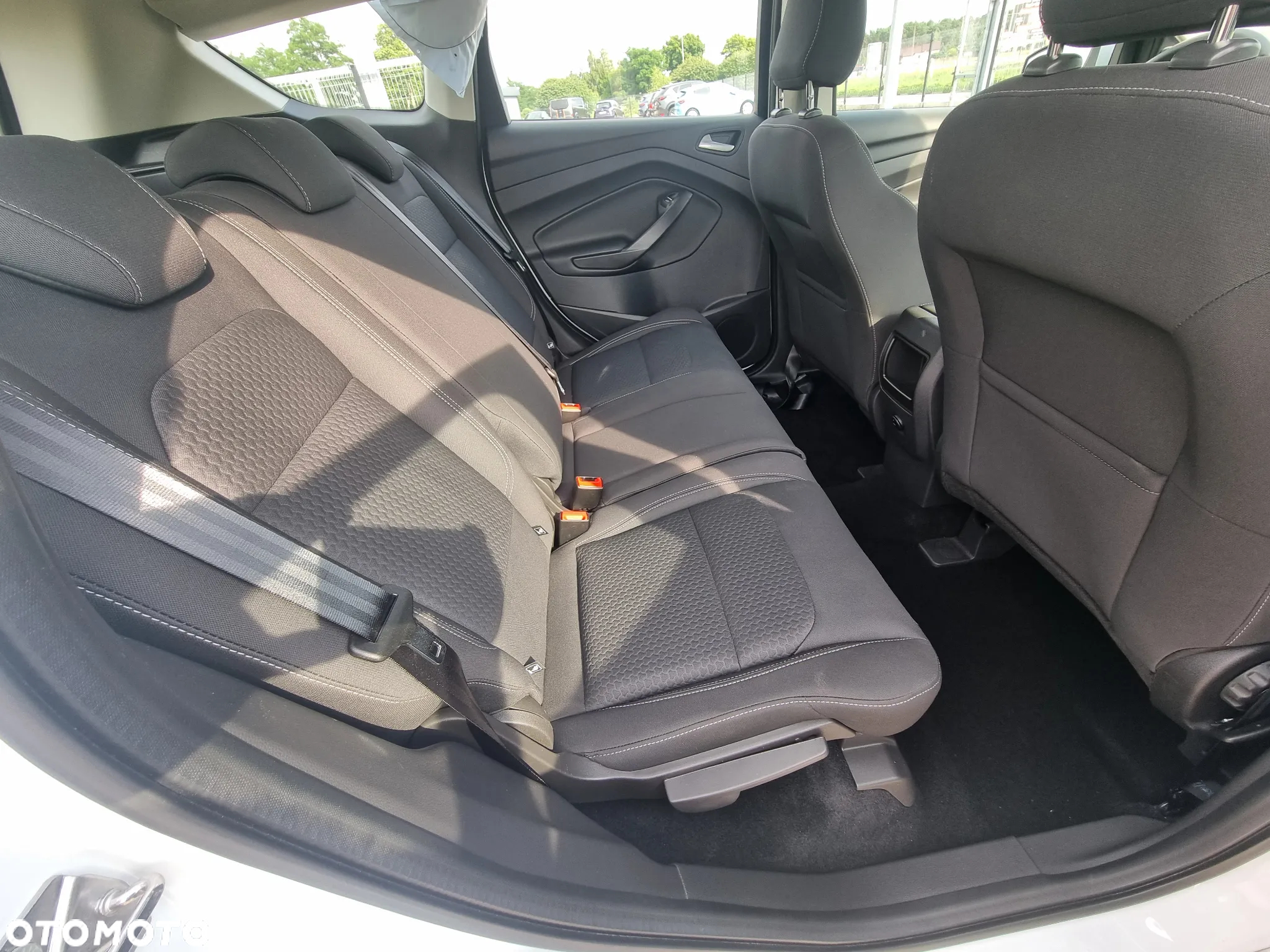 Ford Kuga 1.5 EcoBoost 2x4 SYNC - 9