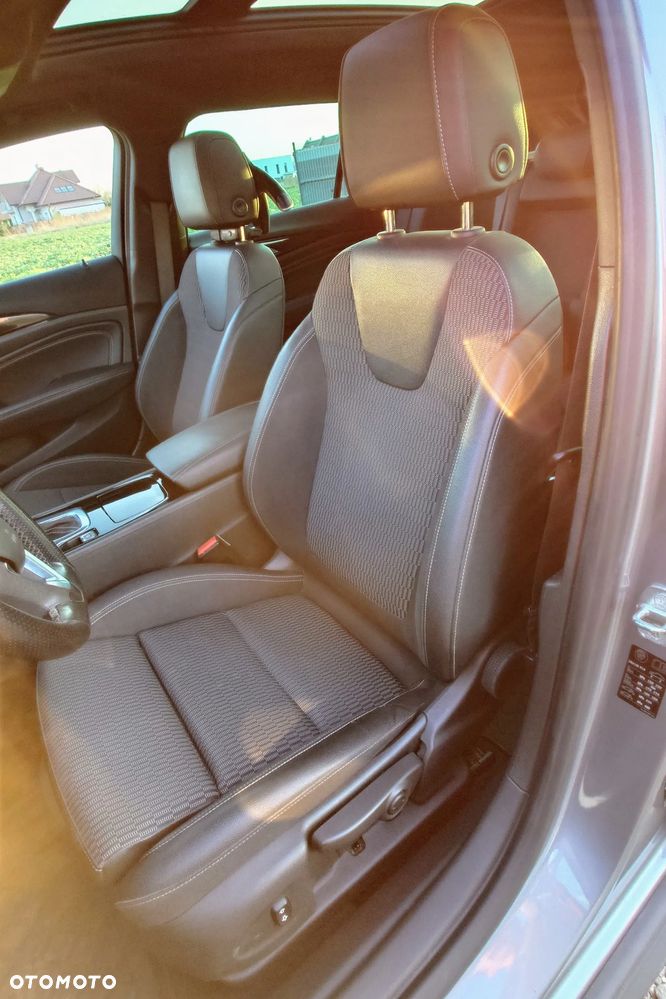 Opel Insignia 2.0 CDTI 4x4 Innovation S&S - 23