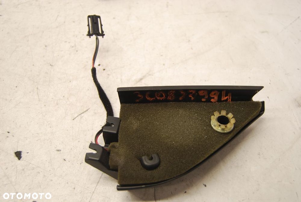 OSŁONA TRÓJKĄT PRAWY GŁOŚNIK 3C0837994 VW PASSAT B6 - 2