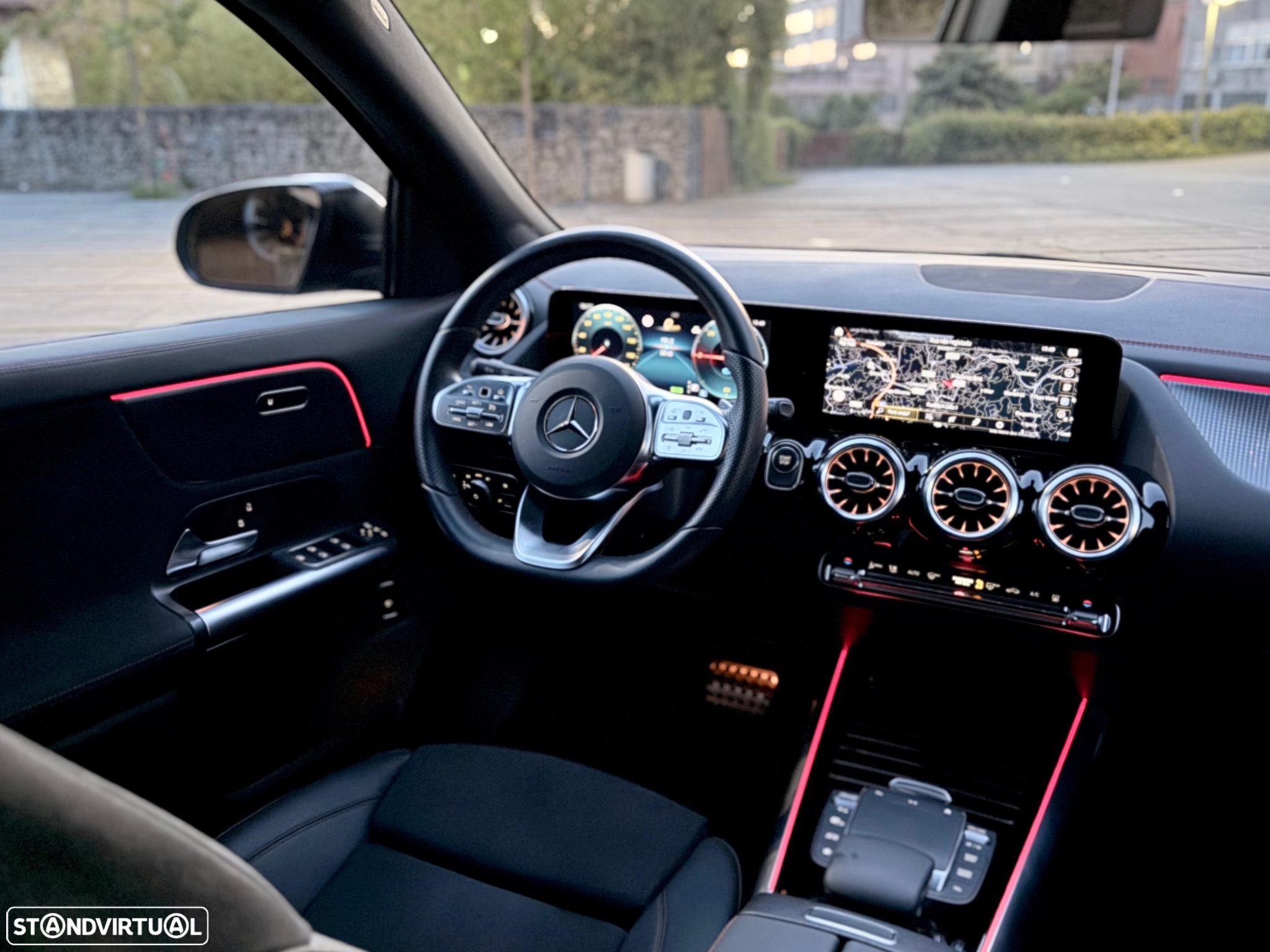Mercedes-Benz EQA 300 4Matic AMG Line - 2