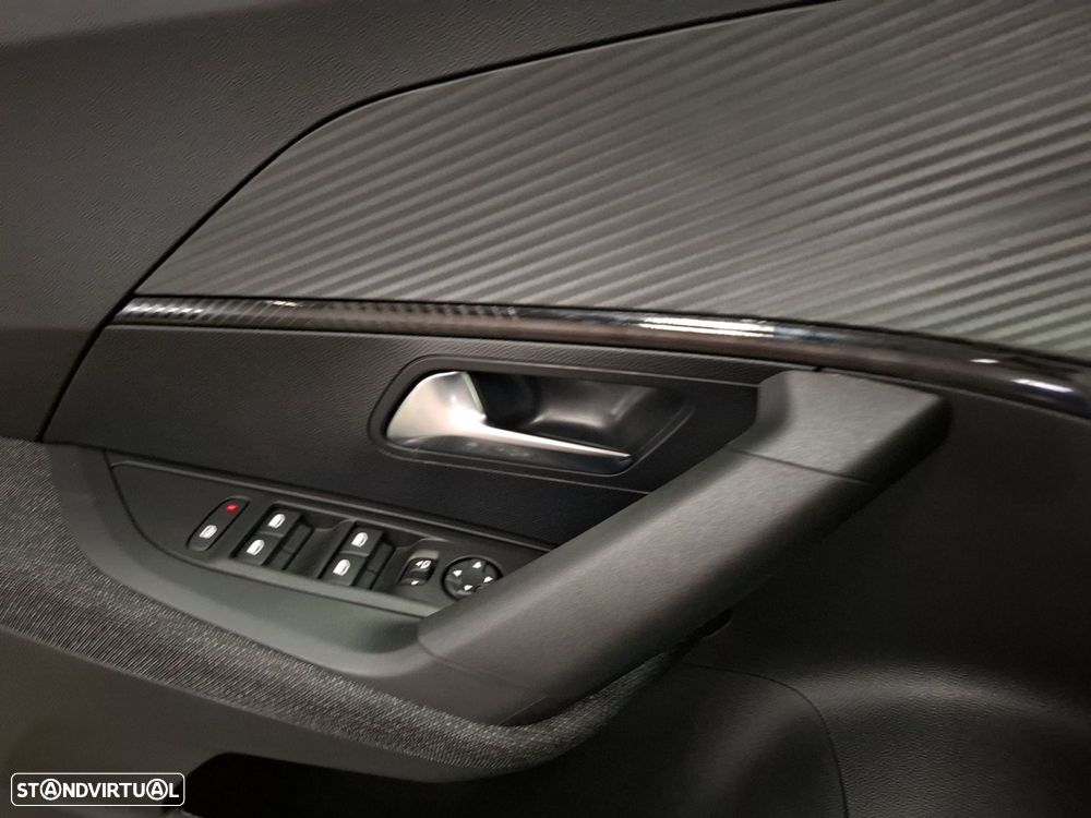 Peugeot e-2008 54 kWh Style - 22