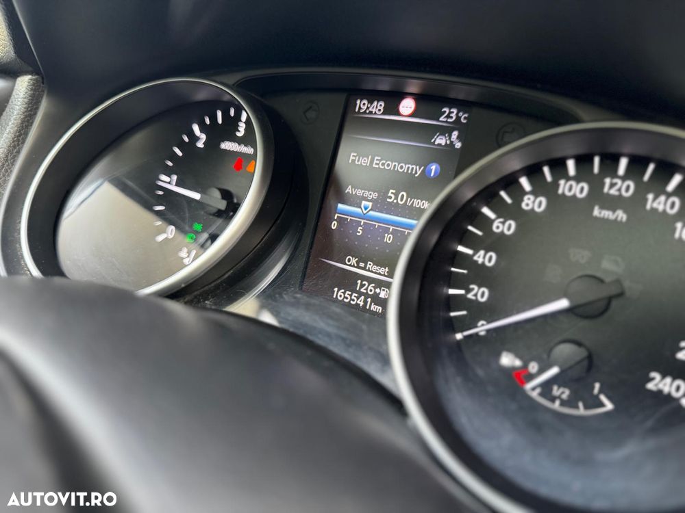 Nissan Qashqai 1.5 DCI TEKNA - 8