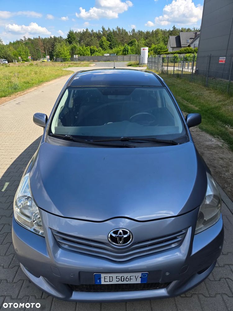 Toyota Verso 1.8 Sol - 11