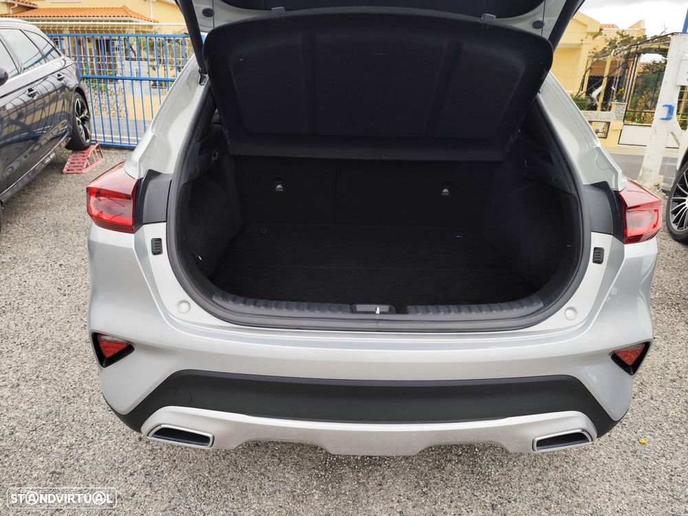 Kia XCeed 1.0 T-GDI Dynamic - 10