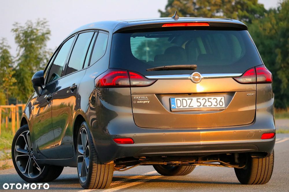Opel Zafira 1.9 CDTI Cosmo - 22