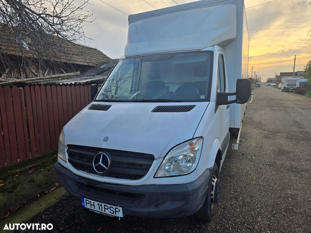 Mercedes-Benz Sprinter - 2