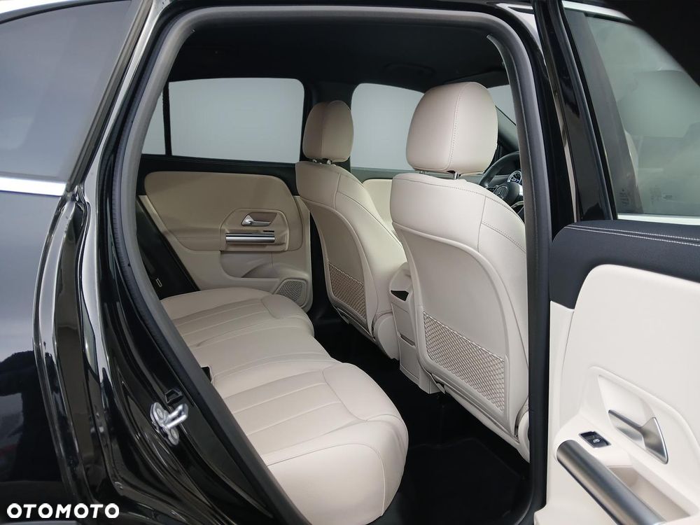 Mercedes-Benz GLA 200 Progressive - 14