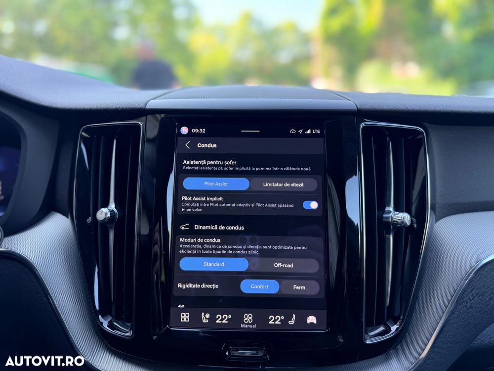 VOLVO XC60 2023 — imagine 24