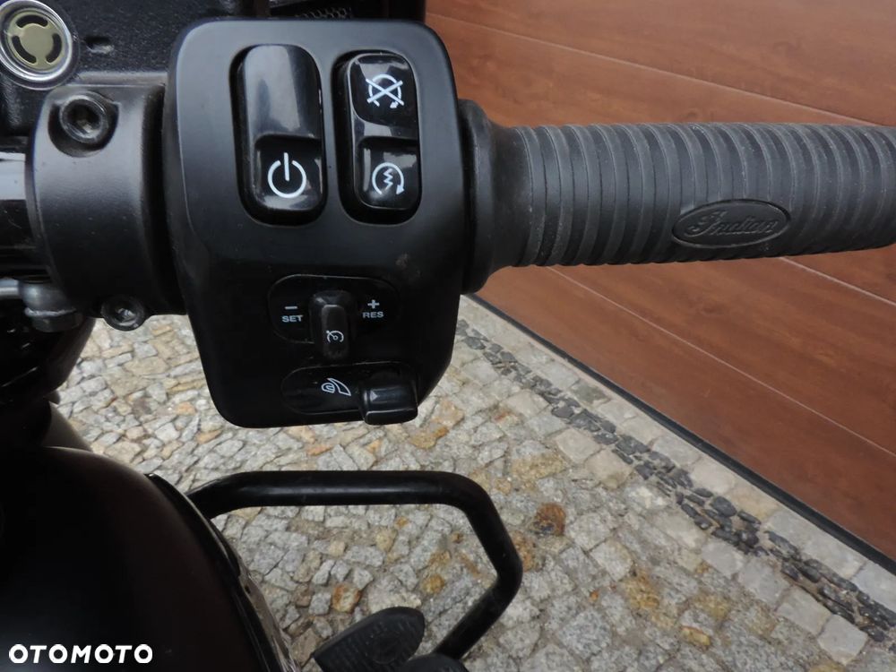 Indian Roadmaster - 26