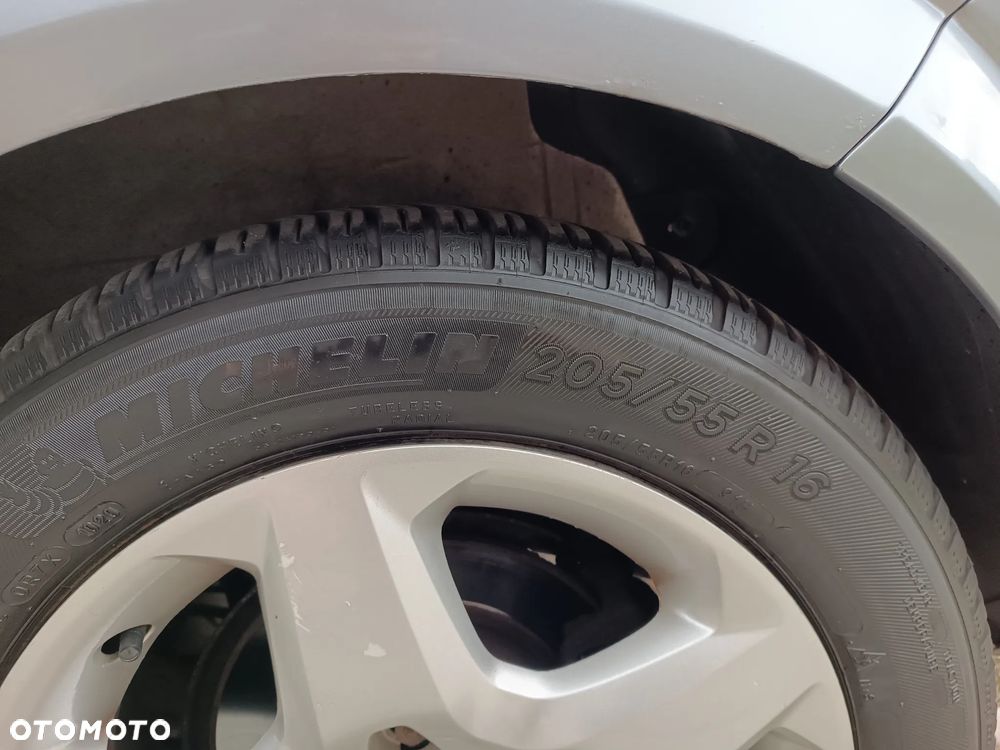 Opel Astra 1.6 NAVI - 15