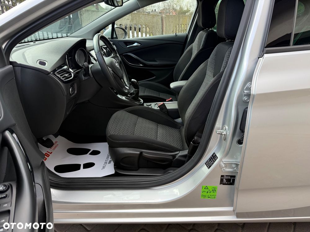 Opel Astra 1.4 Turbo Innovation - 12