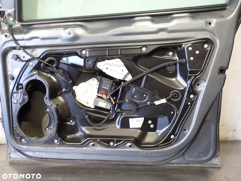 DRZWI PRAWY PRZÓD VOLKSWAGEN PASSAT B6 - 6