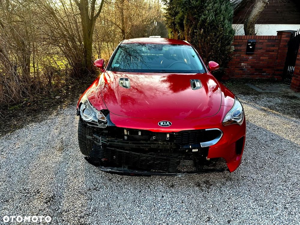 Kia Stinger 2.0 T-GDI GT Line - 4