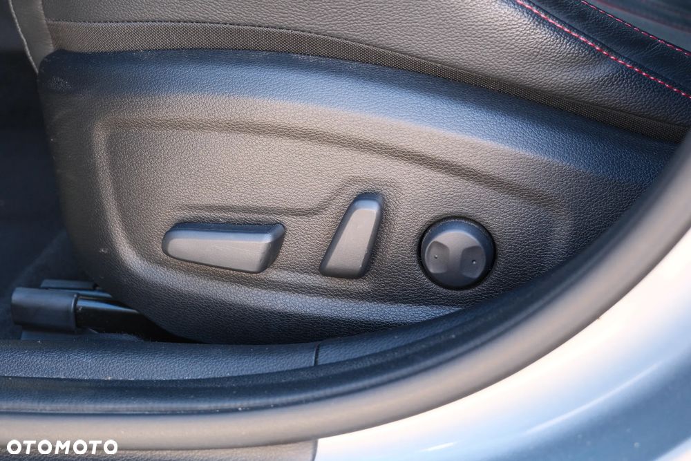 Kia ProCeed 1.6 T-GDI GT DCT - 28