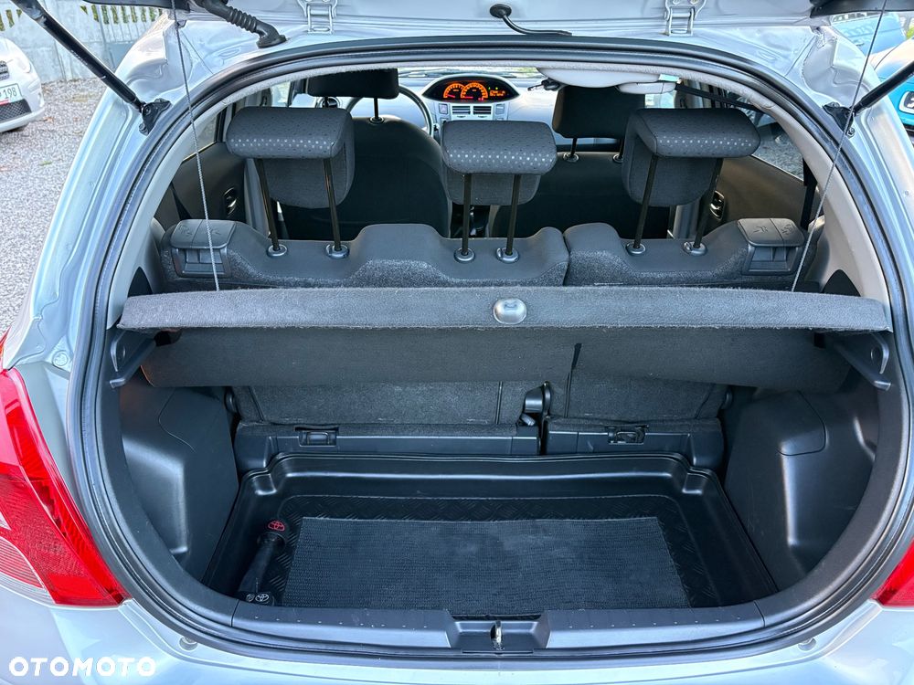Toyota Yaris 1.33 Premium - 26