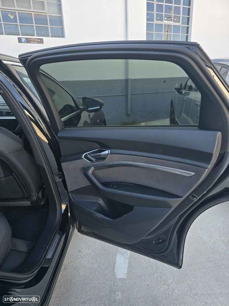 Audi e-tron 50 quattro S line - 11