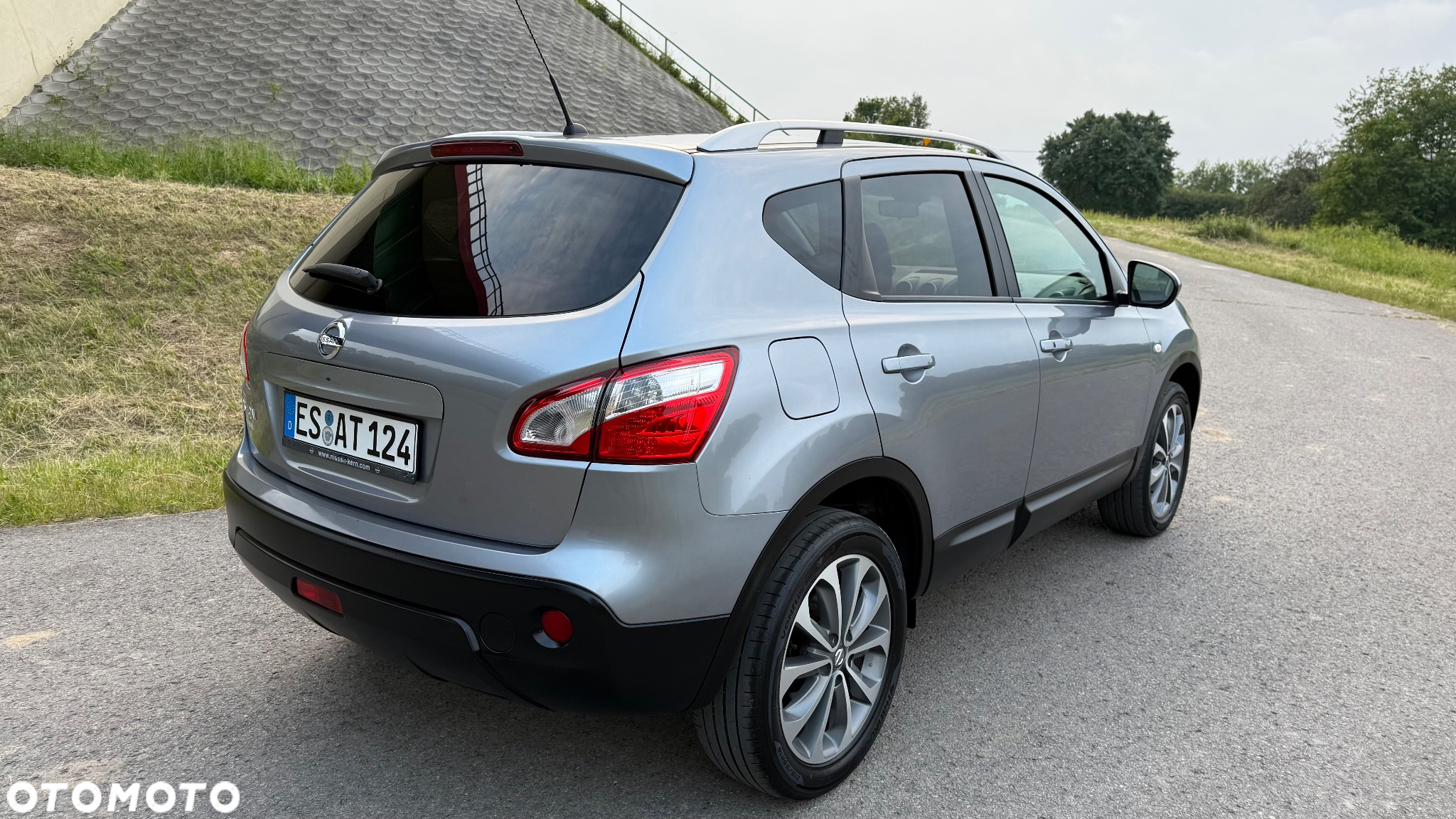 Nissan Qashqai 2.0 360 - 12