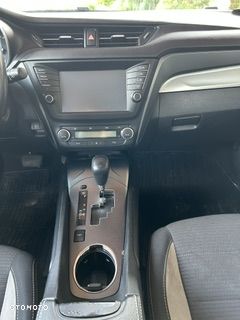 Toyota Avensis 1.8 Premium MS - 9