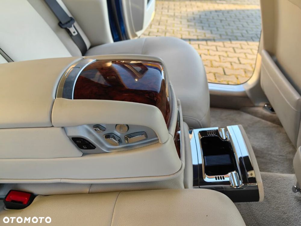 Rolls-Royce Ghost - 30