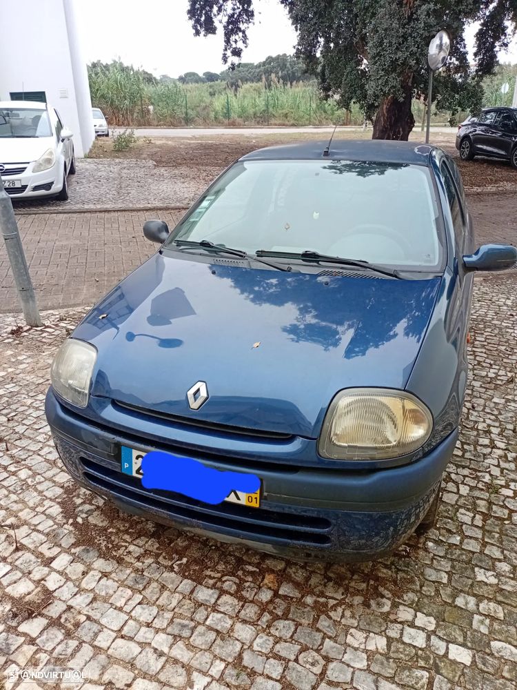 Renault Clio 1.9 D RXE - 5