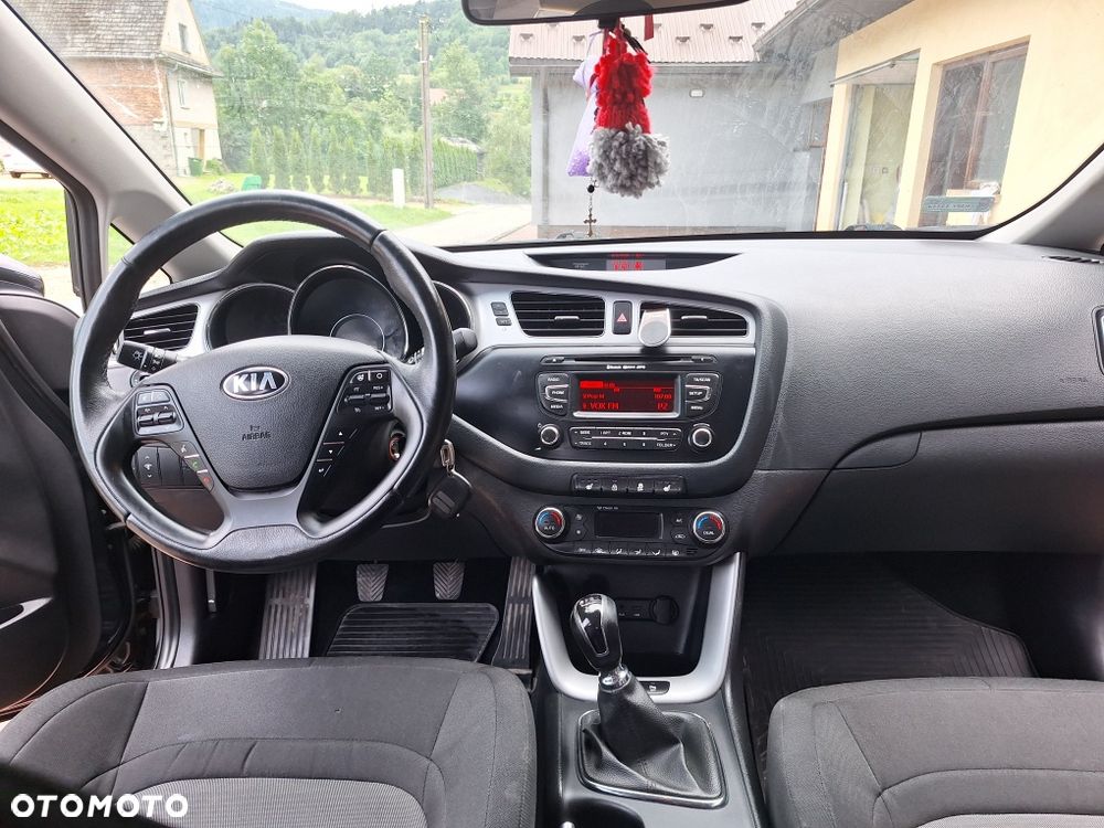 Kia Ceed - 5