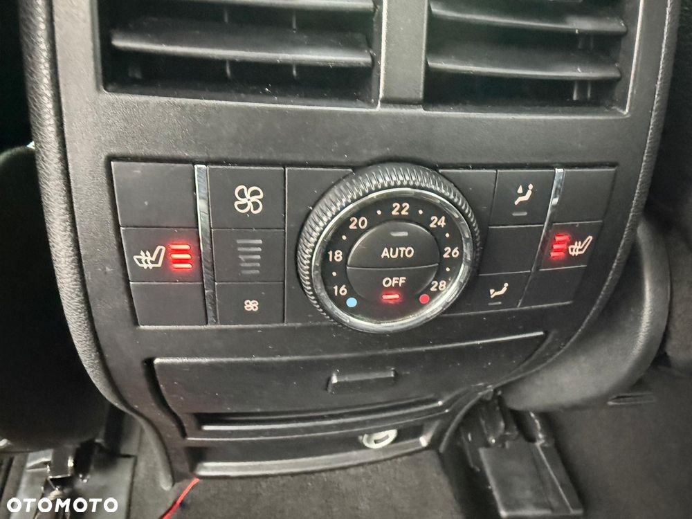 Mercedes-Benz GL 320 CDI 4Matic 7G-TRONIC - 29