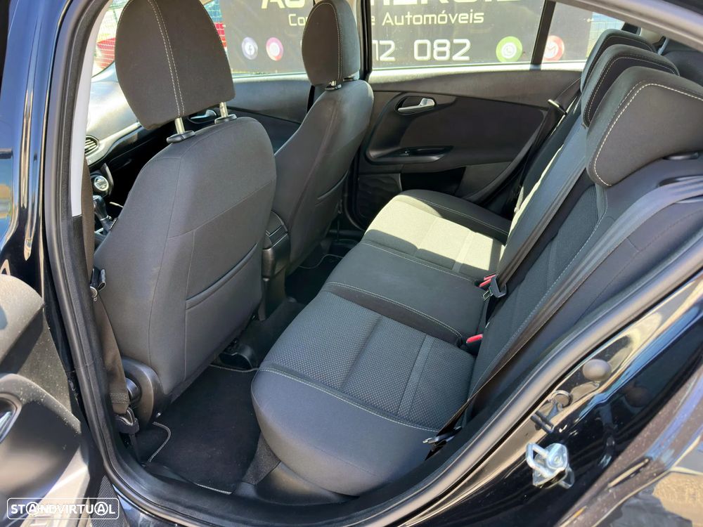 Fiat Tipo 1.3 M-Jet Lounge Tech J17 - 10