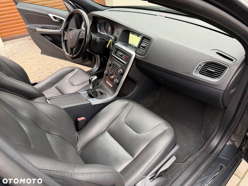 Volvo V60 D2 Drive-E Kinetic - 8